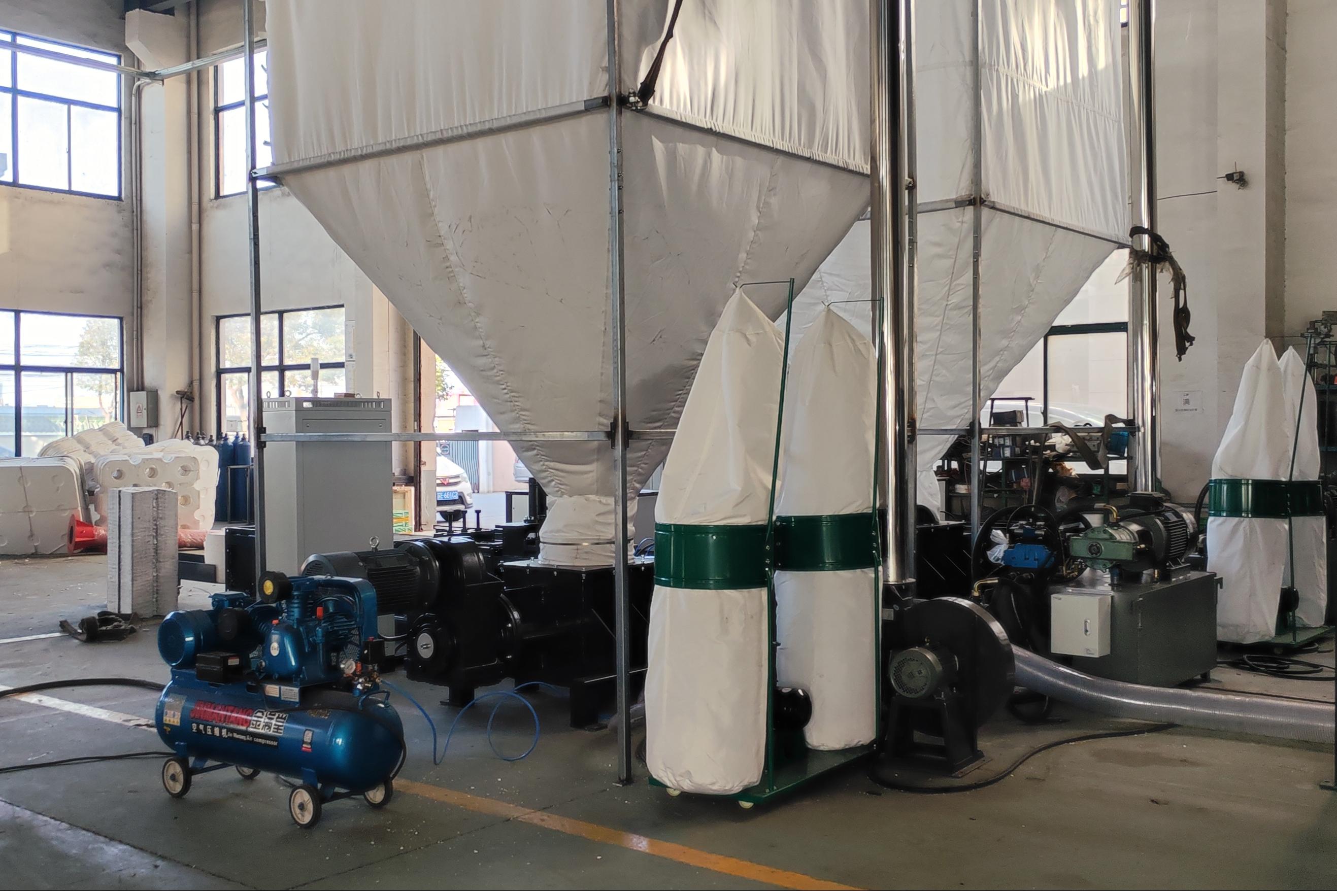 社區(qū)使用EPS壓實(shí)機(jī)回收聚苯乙烯案例研究與實(shí)踐經(jīng)驗(yàn)